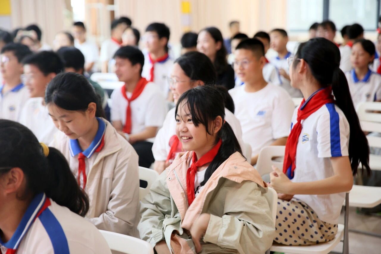 逐光赴新程，少年启华章｜我校2026届六年级毕业典礼圆满落幕